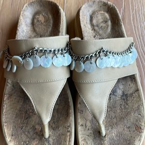 Tatami by Birkenstock Sandals Natural with Shell Buttons Sz 36 (5-6)